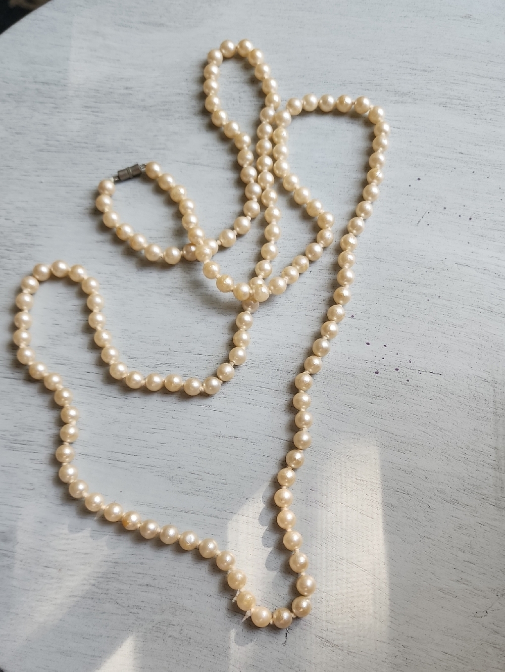 Vintage Faux Classic Cream Pearl Necklace